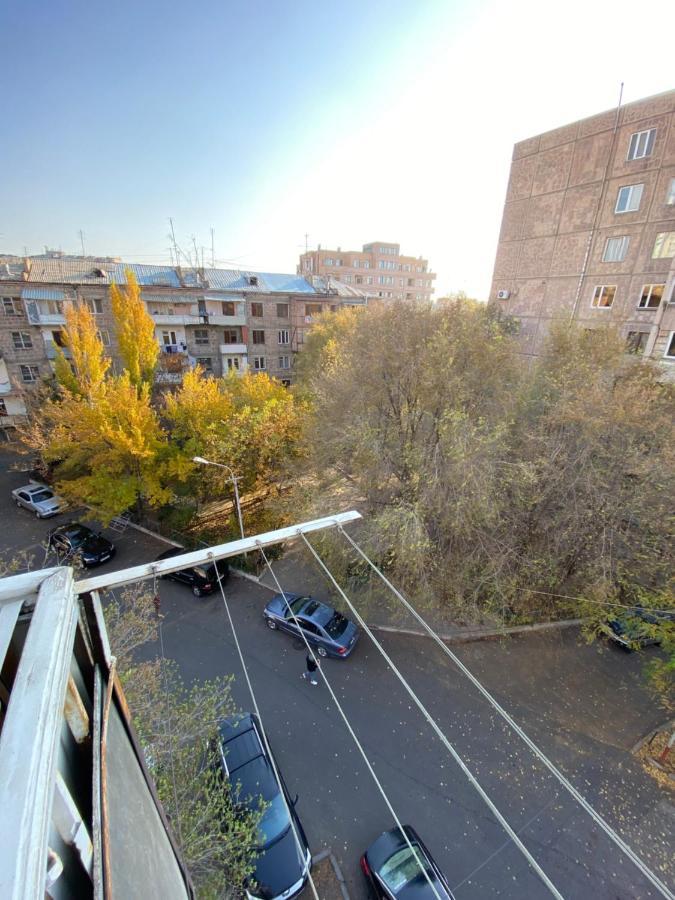 Large Cozy Apartment On Beginning Of Komitas Ave Jerevan Exteriér fotografie