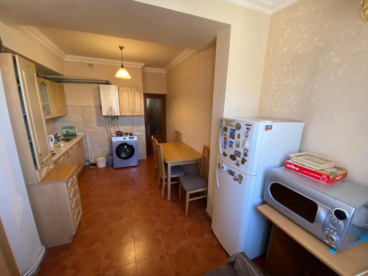 Large Cozy Apartment On Beginning Of Komitas Ave Jerevan Exteriér fotografie